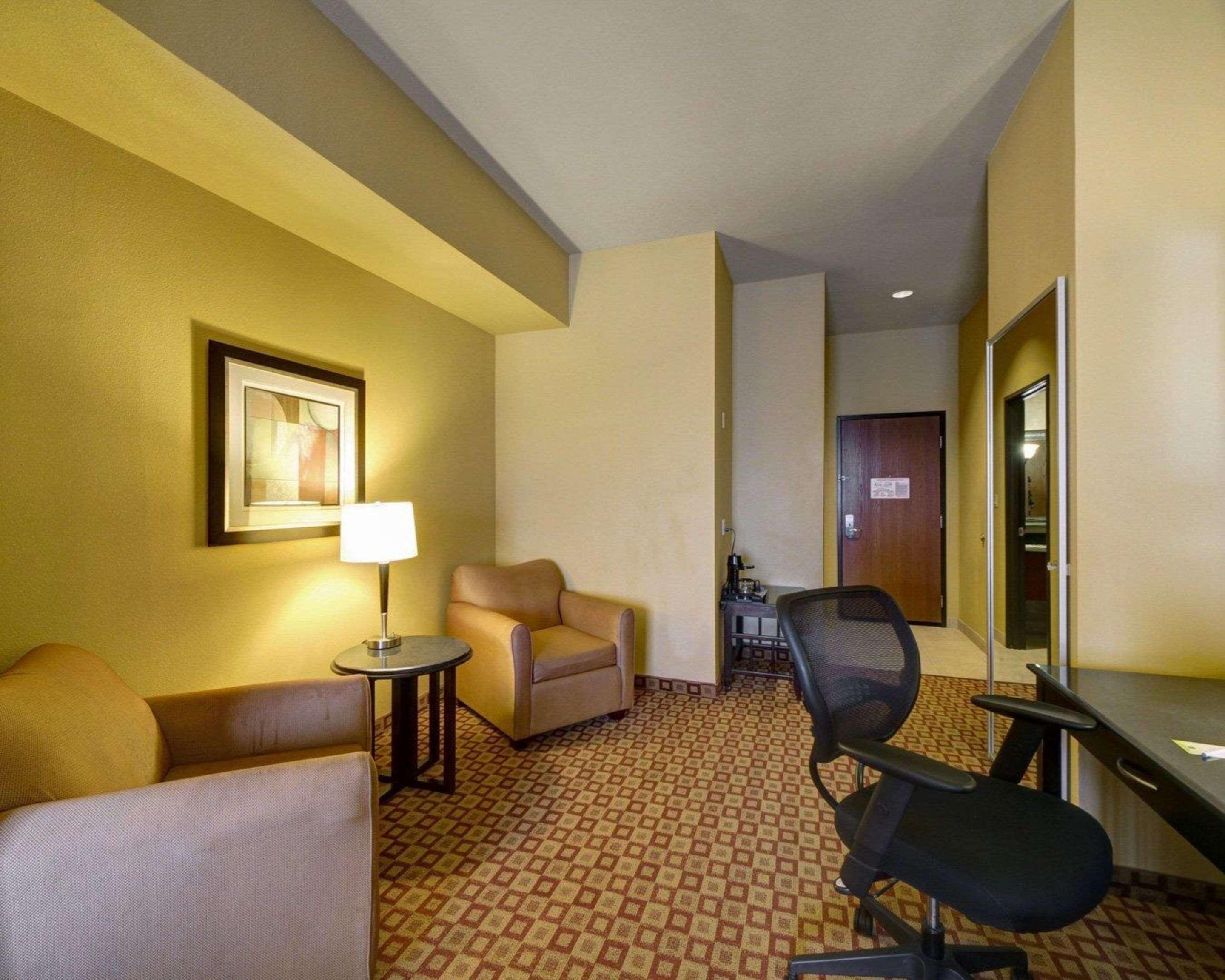 Comfort Inn & Suites Donna Near I-2 Exterior foto